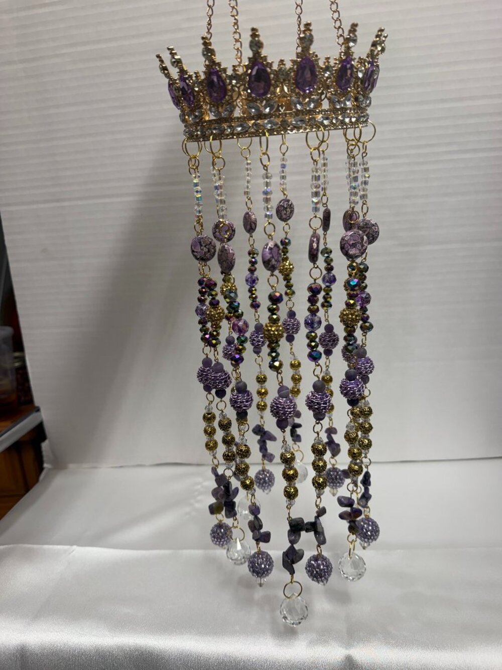 Handmade Purple & Gold-Tone Crown Suncatcher – Beaded Hanging Decor
